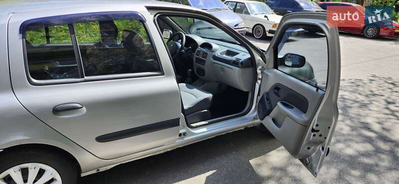 Седан Renault Clio 2005 в Киеве фото 15 Седан Renault Clio 2005 в Киеве