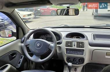 Седан Renault Clio 2005 в 