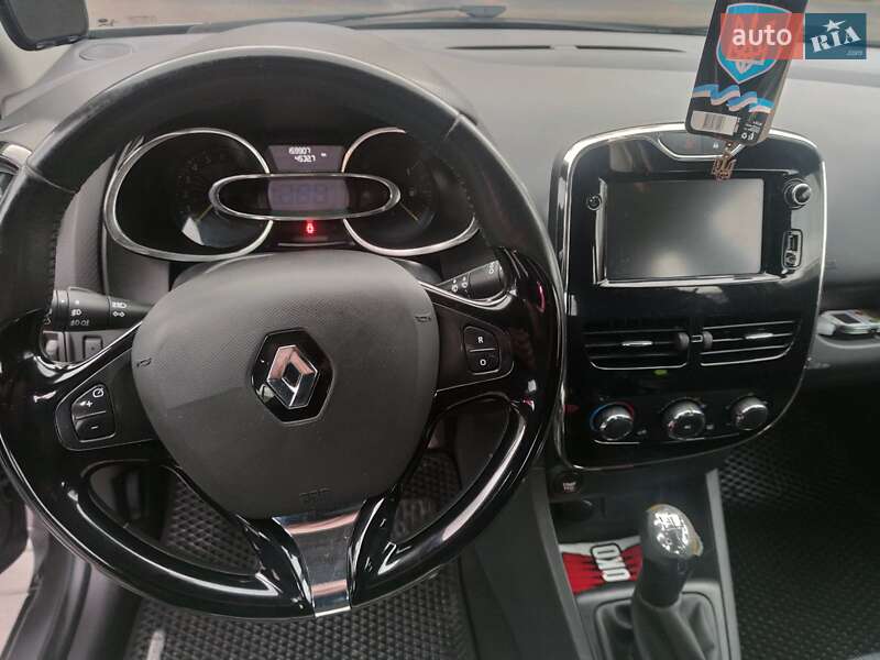 Хэтчбек Renault Clio 2014 в Ивано-Франковске