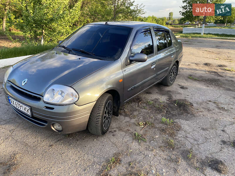 Renault Clio 2001