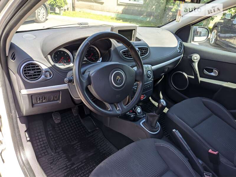 Хетчбек Renault Clio 2010 в Рівному фото 22 Хетчбек Renault Clio 2010 в Рівному