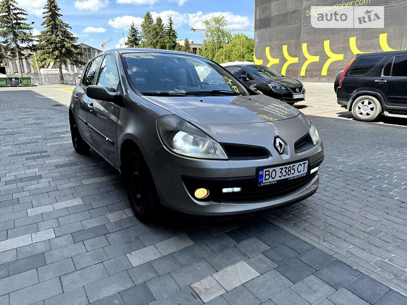 Хетчбек Renault Clio 2008 в Івано-Франківську