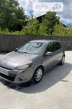 Хэтчбек Renault Clio 2009 в Калуше