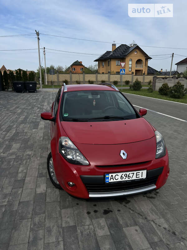 Универсал Renault Clio 2010 в Луцке