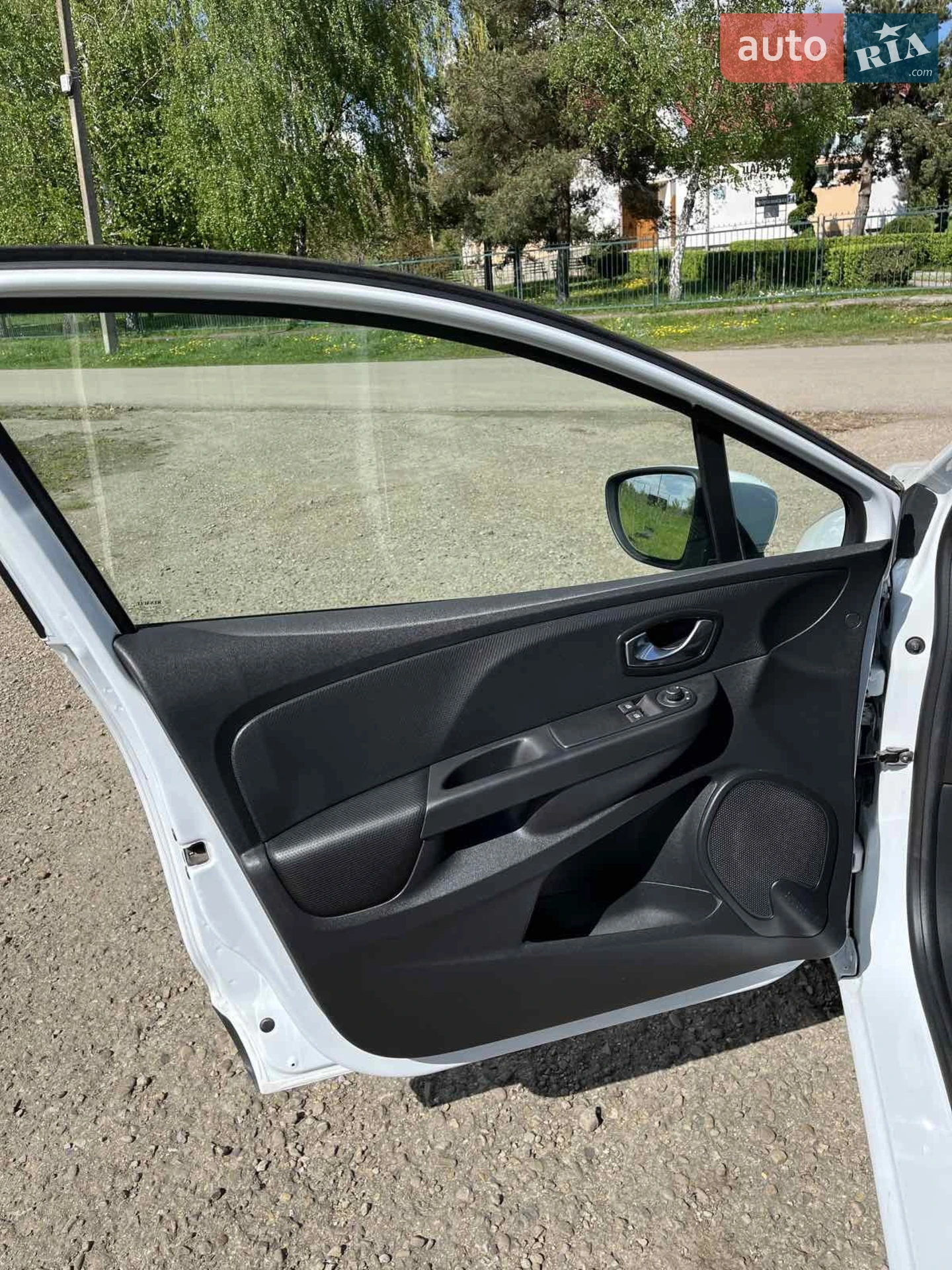 2015 Renault Clio - мініатюра 22