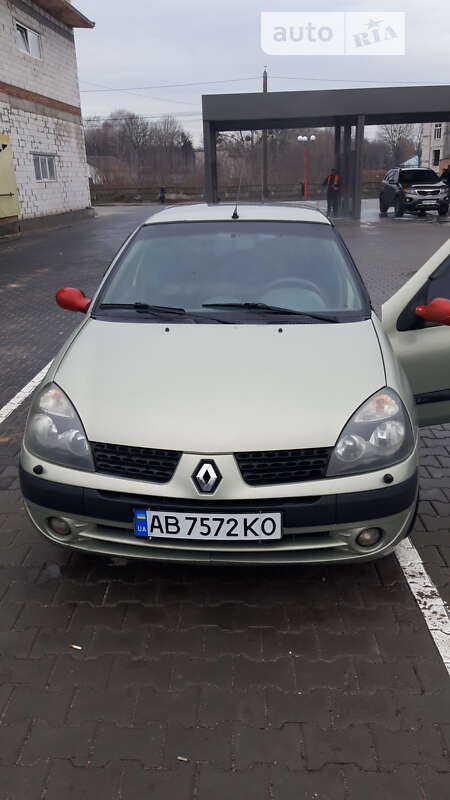 Хетчбек Renault Clio 2003 в Іллінцях