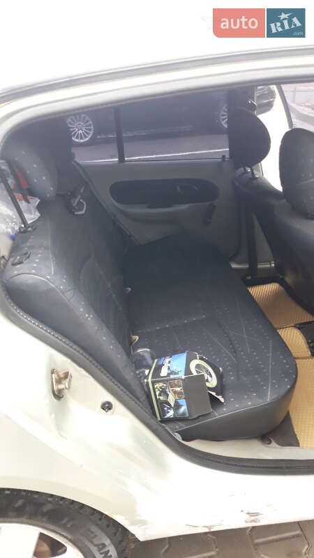 Хэтчбек Renault Clio 2003 в Ильинцах фото 8 Хэтчбек Renault Clio 2003 в Ильинцах