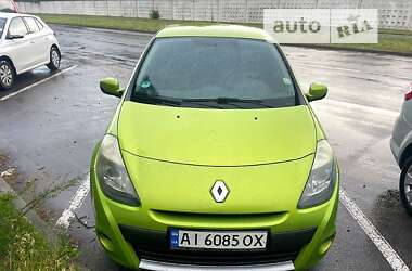 Хэтчбек Renault Clio 2009 в 