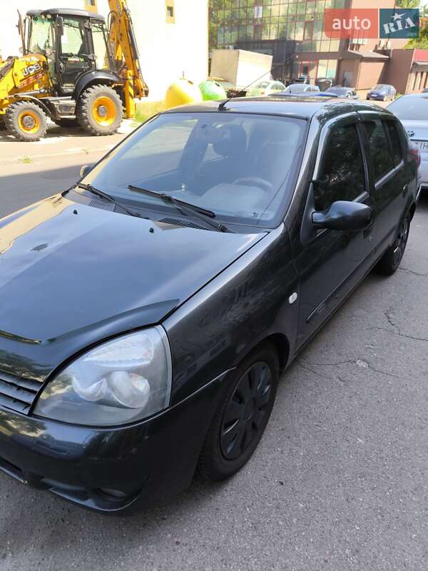 Хэтчбек Renault Clio 2006 в Чернигове
