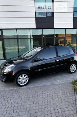 Хетчбек Renault Clio 2006 в Хмельницькому