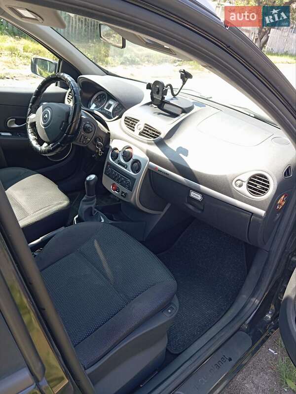 Универсал Renault Clio 2009 в Олевске