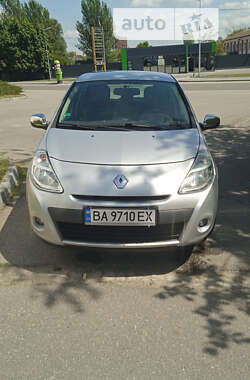 Хэтчбек Renault Clio 2010 в Кропивницком