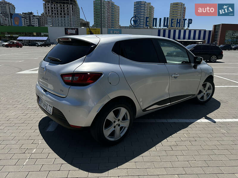 Хэтчбек Renault Clio 2015 в Одессе