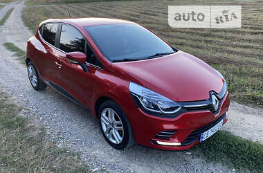 Хетчбек Renault Clio 2017 в Чернівцях