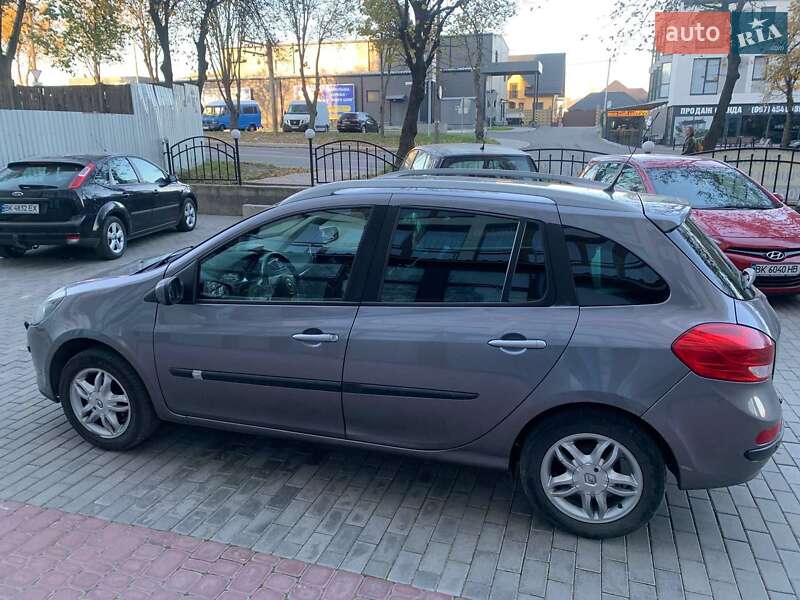 Универсал Renault Clio 2008 в Ровно