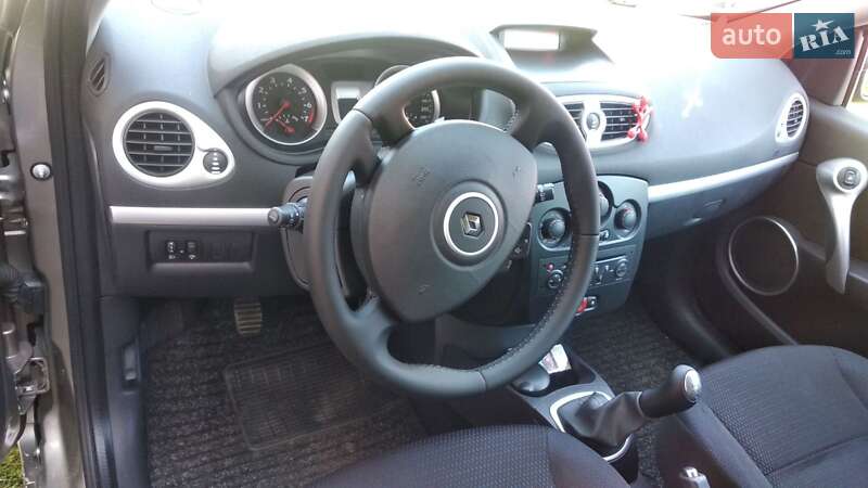 Универсал Renault Clio 2008 в Калуше