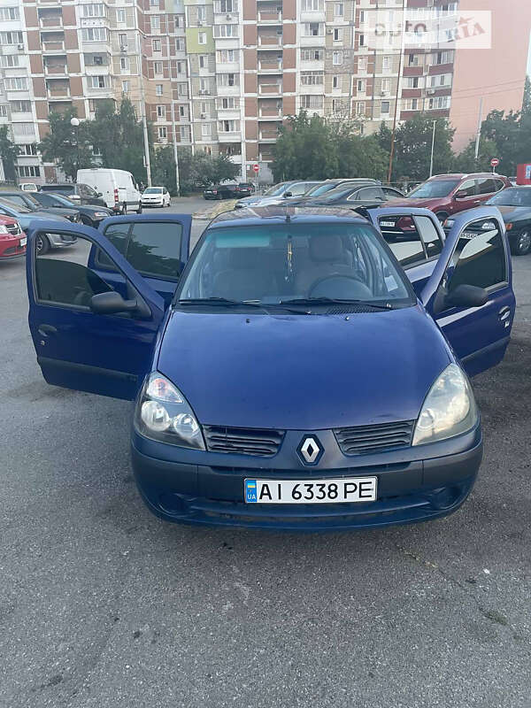 Седан Renault Clio 2005 в Киеве