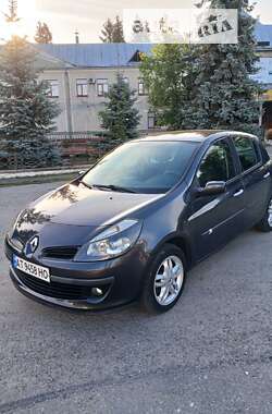 Хэтчбек Renault Clio 2005 в Ивано-Франковске