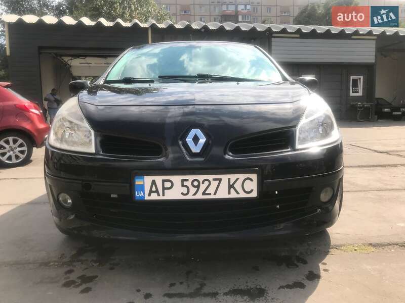 Хэтчбек Renault Clio 2009 в Запорожье