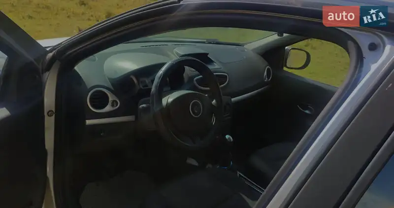 Renault Clio 2011 VIN VF1KR2H0H45410569 фото оголошення 3 з 44