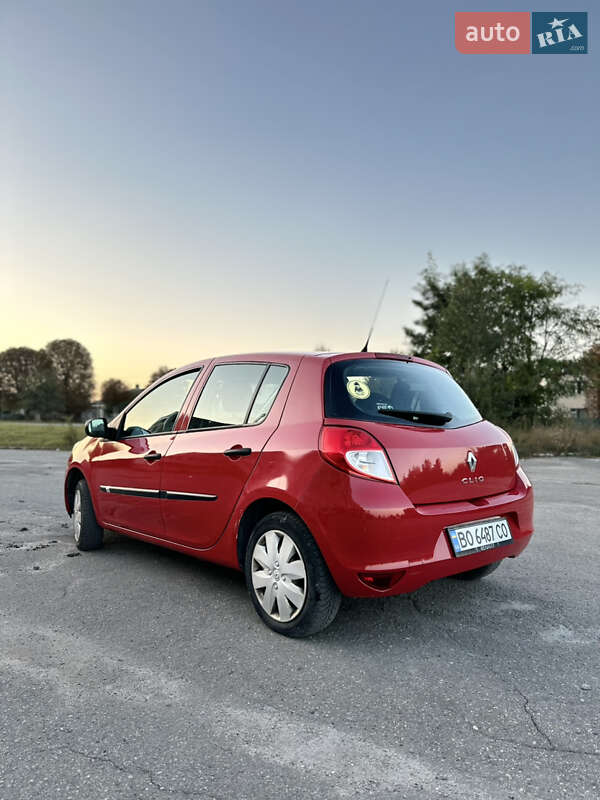 Хэтчбек Renault Clio 2009 в Тернополе