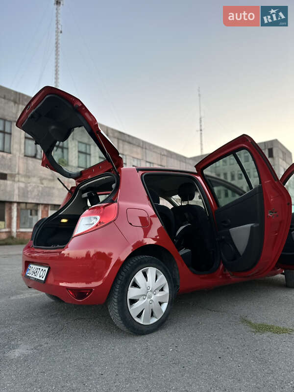 Хэтчбек Renault Clio 2009 в Тернополе
