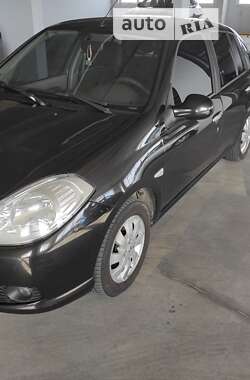 Седан Renault Clio 2008 в Києві