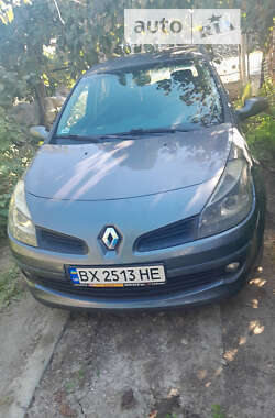 Хетчбек Renault Clio 2006 в Дунаївцях