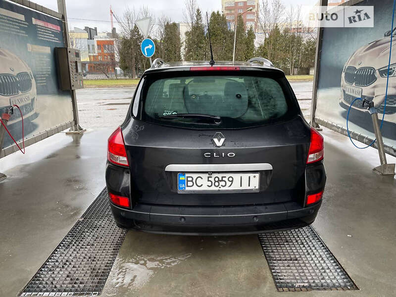 Универсал Renault Clio 2010 в Львове