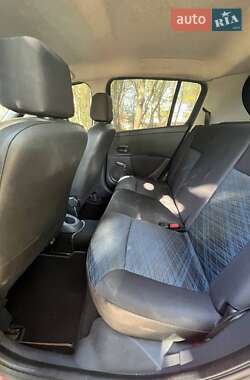 Хэтчбек Renault Clio 2007 в 