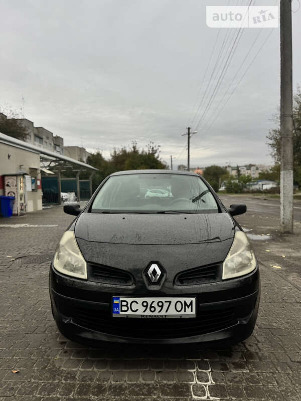 Хэтчбек Renault Clio 2008 в Львове