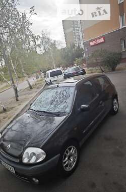 Хэтчбек Renault Clio 1999 в Киеве