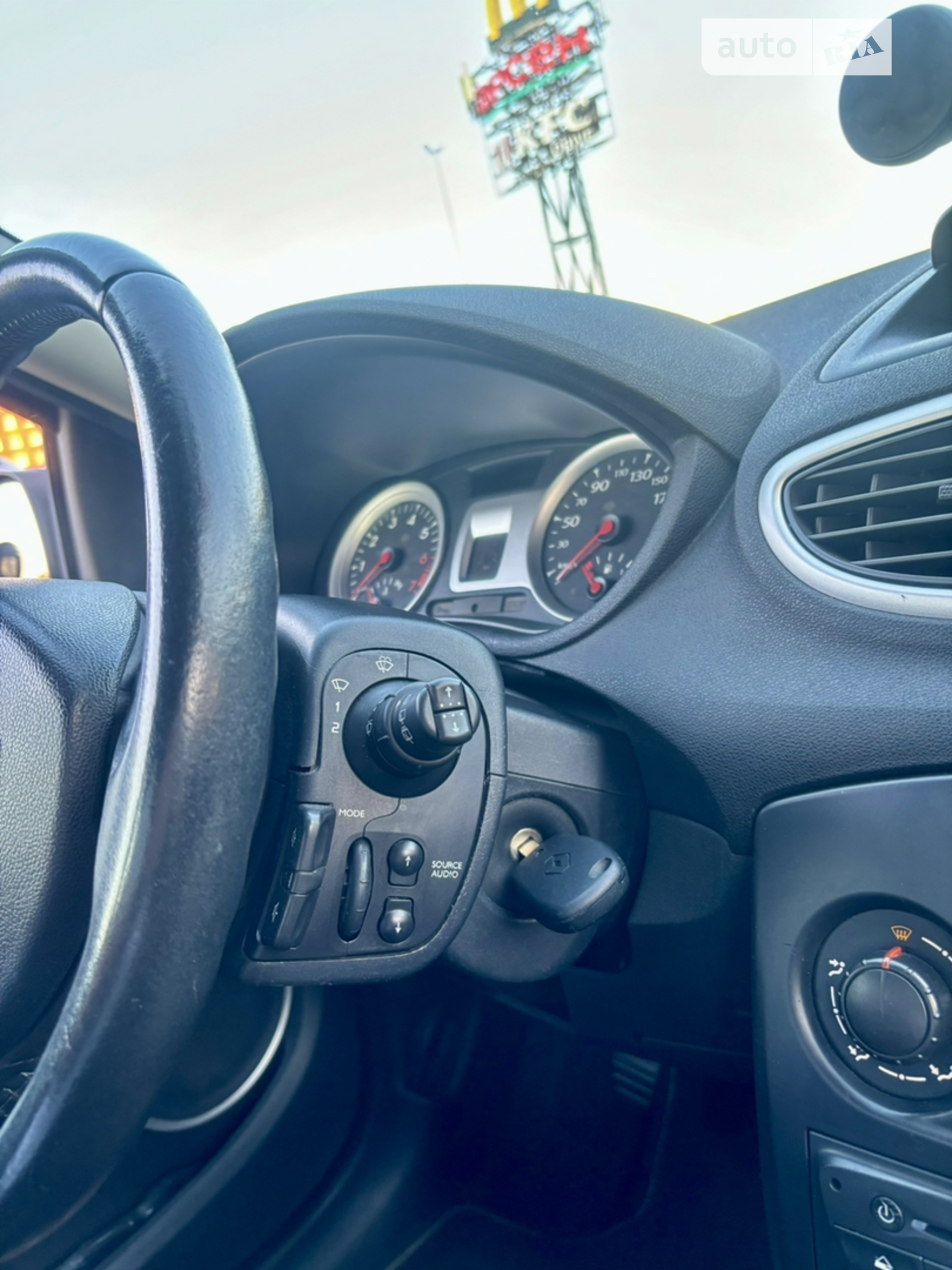 2011 Renault Clio - мініатюра 20