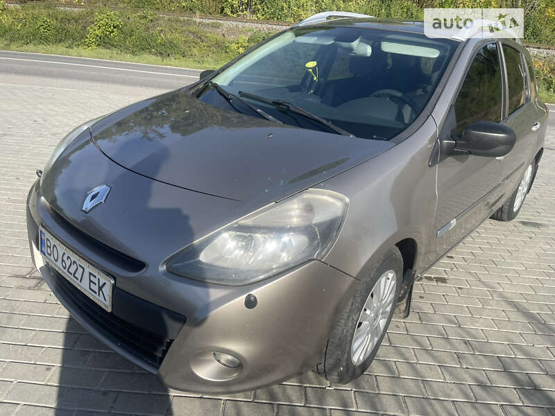 Хэтчбек Renault Clio 2012 в Теребовле