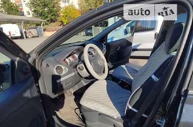 Хэтчбек Renault Clio 2010 в Тернополе