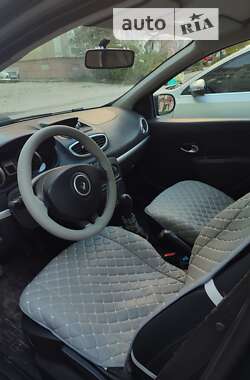 Хэтчбек Renault Clio 2010 в Тернополе