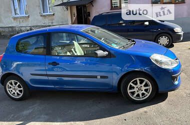 Хетчбек Renault Clio 2005 в Львові