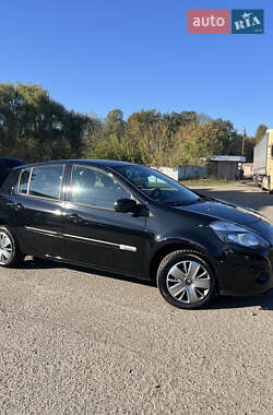 Хэтчбек Renault Clio 2012 в Смеле