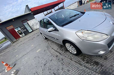 Хэтчбек Renault Clio 2009 в 
