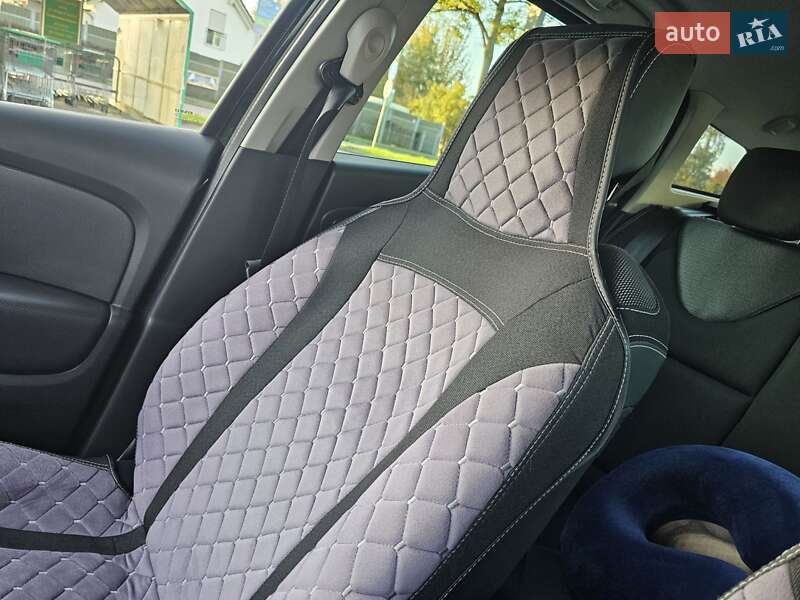 Універсал Renault Clio 2015 в Києві фото 6 Універсал Renault Clio 2015 в Києві