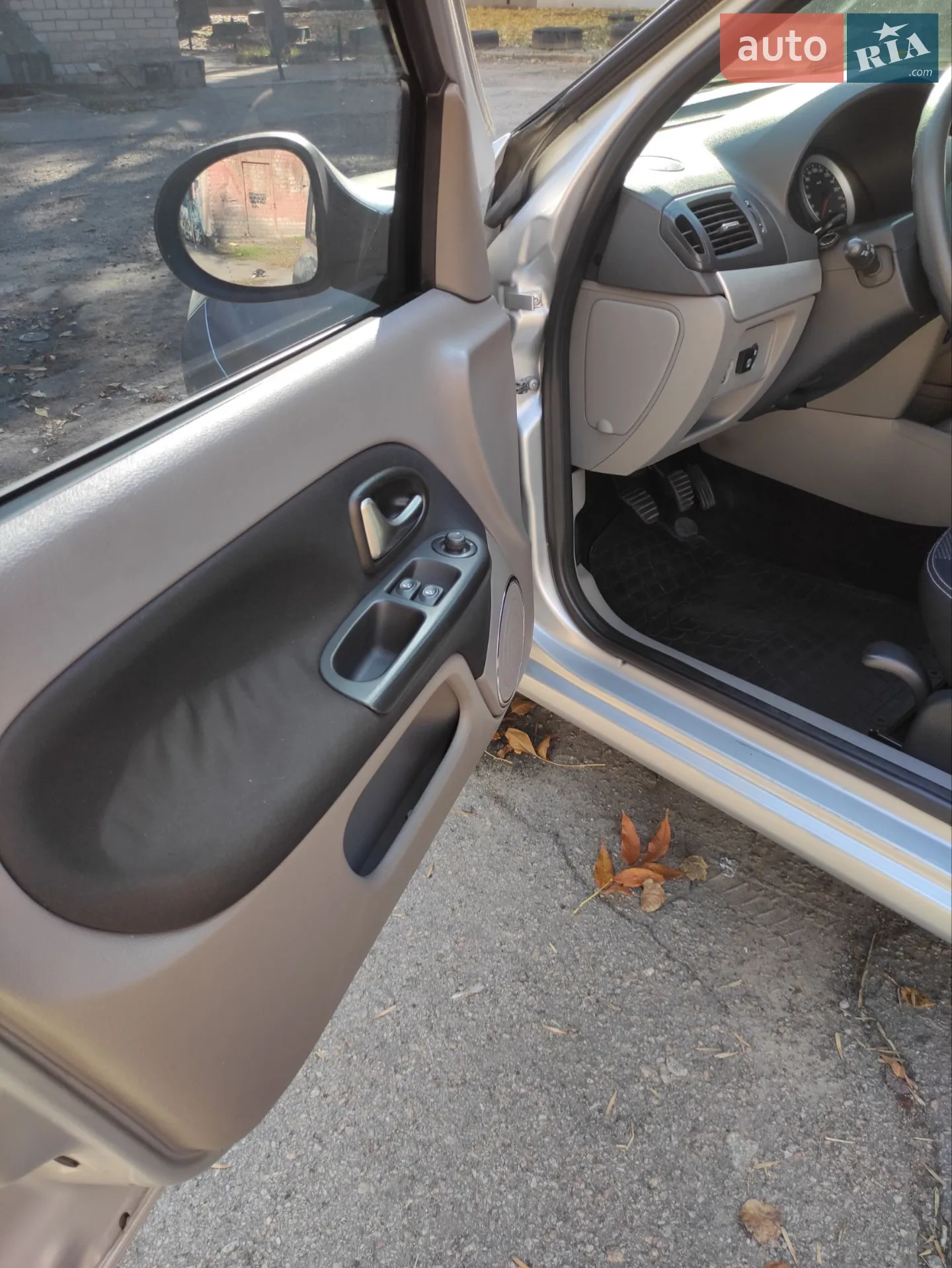 2011 Renault Clio - мініатюра 9