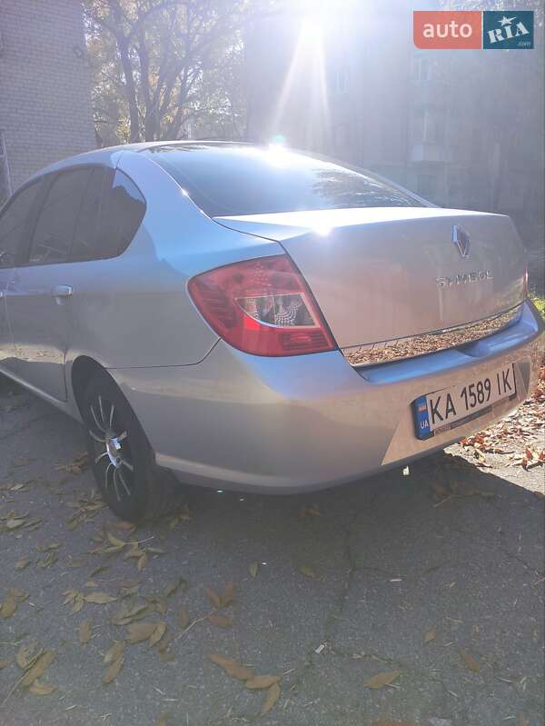 Седан Renault Clio 2011 в Херсоне