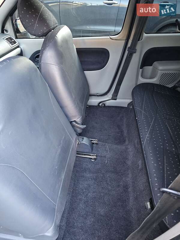 Хэтчбек Renault Clio 2004 в Виннице