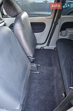 Хэтчбек Renault Clio 2004 в 