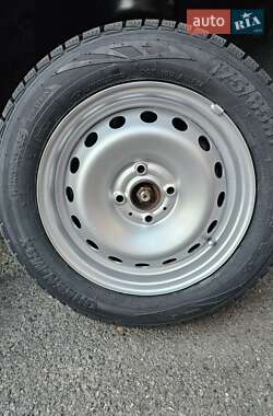 Хэтчбек Renault Clio 2004 в 