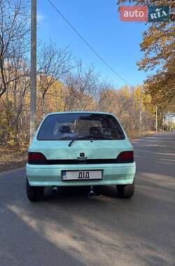 Хэтчбек Renault Clio 1992 в Песочине