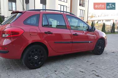 Универсал Renault Clio 2010 в Черновцах