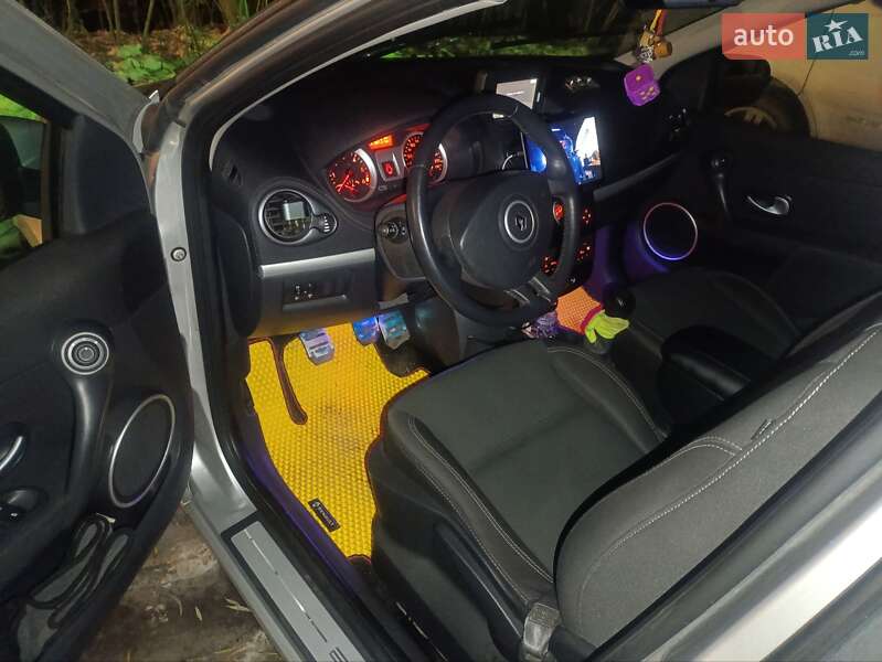 Универсал Renault Clio 2011 в Троянове фото 3 Универсал Renault Clio 2011 в Троянове