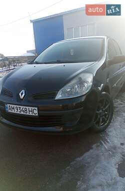 Хэтчбек Renault Clio 2006 в Житомире