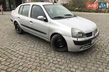 Хэтчбек Renault Clio 2006 в Хусте